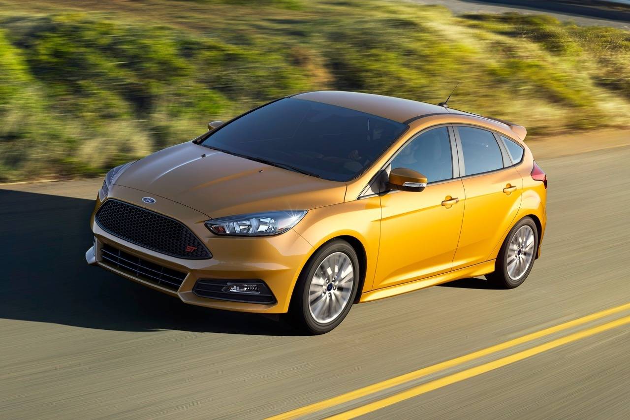 Ford Focus 2017 in Yellow
