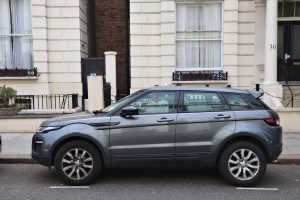 Silver Range Rover Evoque