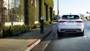 Jaguar e-pace Kia rio