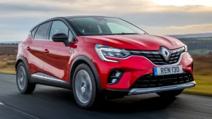 Renault Captur E-Tech Hybrid in red