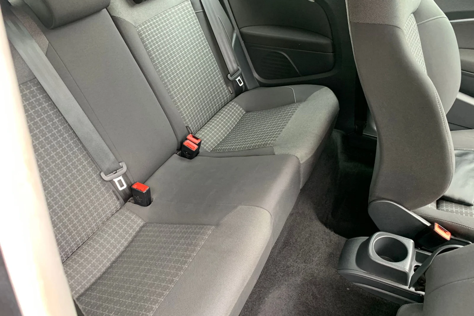 VW-polo-backseats-scaled.webp