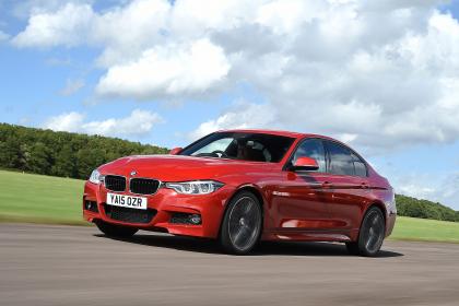 bmw-3series BMW 3 Series 2022 in red