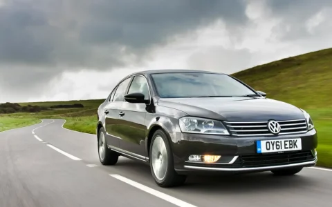 Volkswagen Passat 2012 Volkswagen Passat