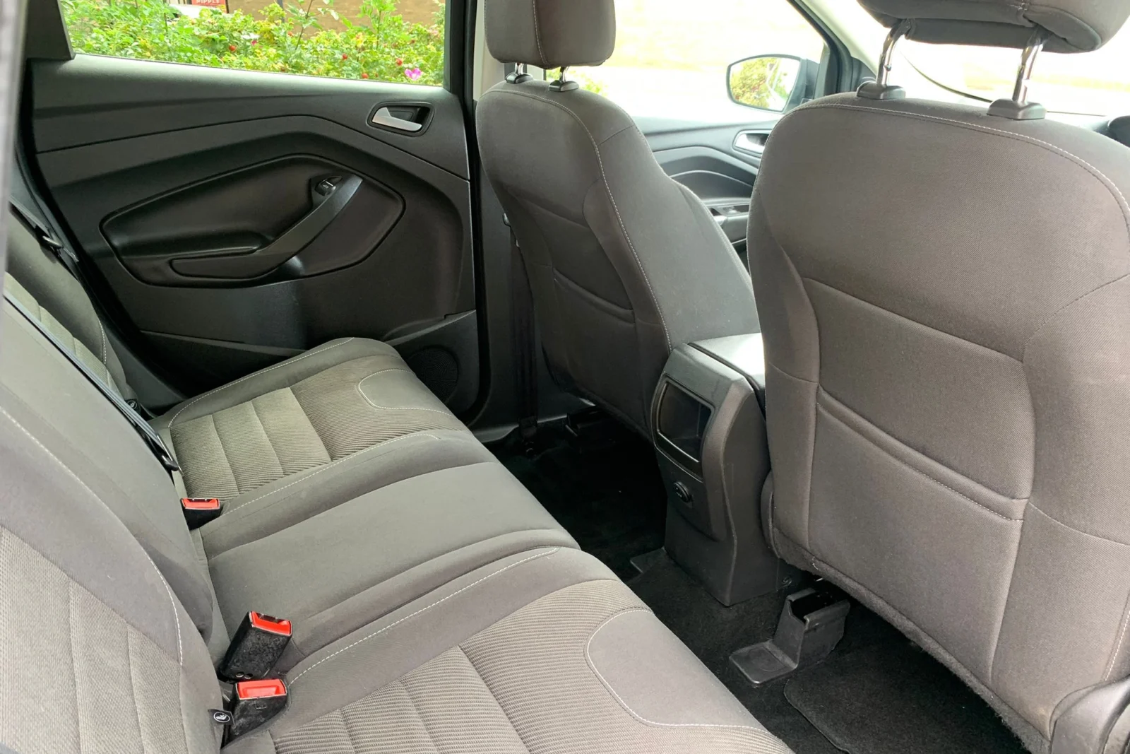 ford-Kuga-Backseats-scaled.webp