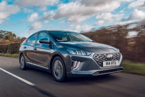 hyundai-ioniq-plug-in-hybrid-1119-08 hyundai ioniq phev
