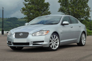 silver jaguar xf