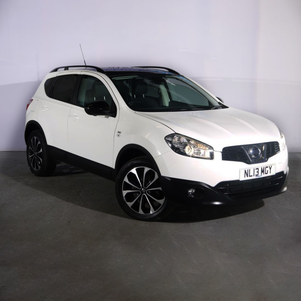 Grey Nissan Qashqai
