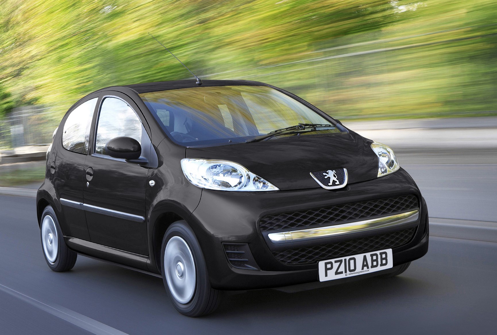 Peugeot 107 in Black