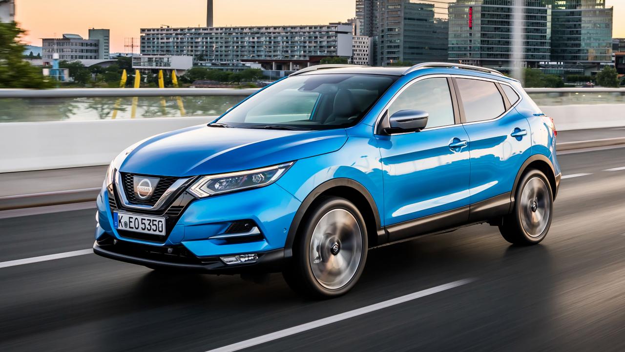 Blue Nissan Qashqai 2017
