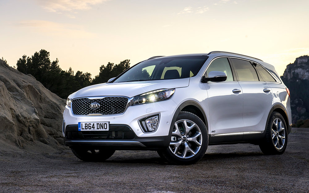 White Kia Sorento