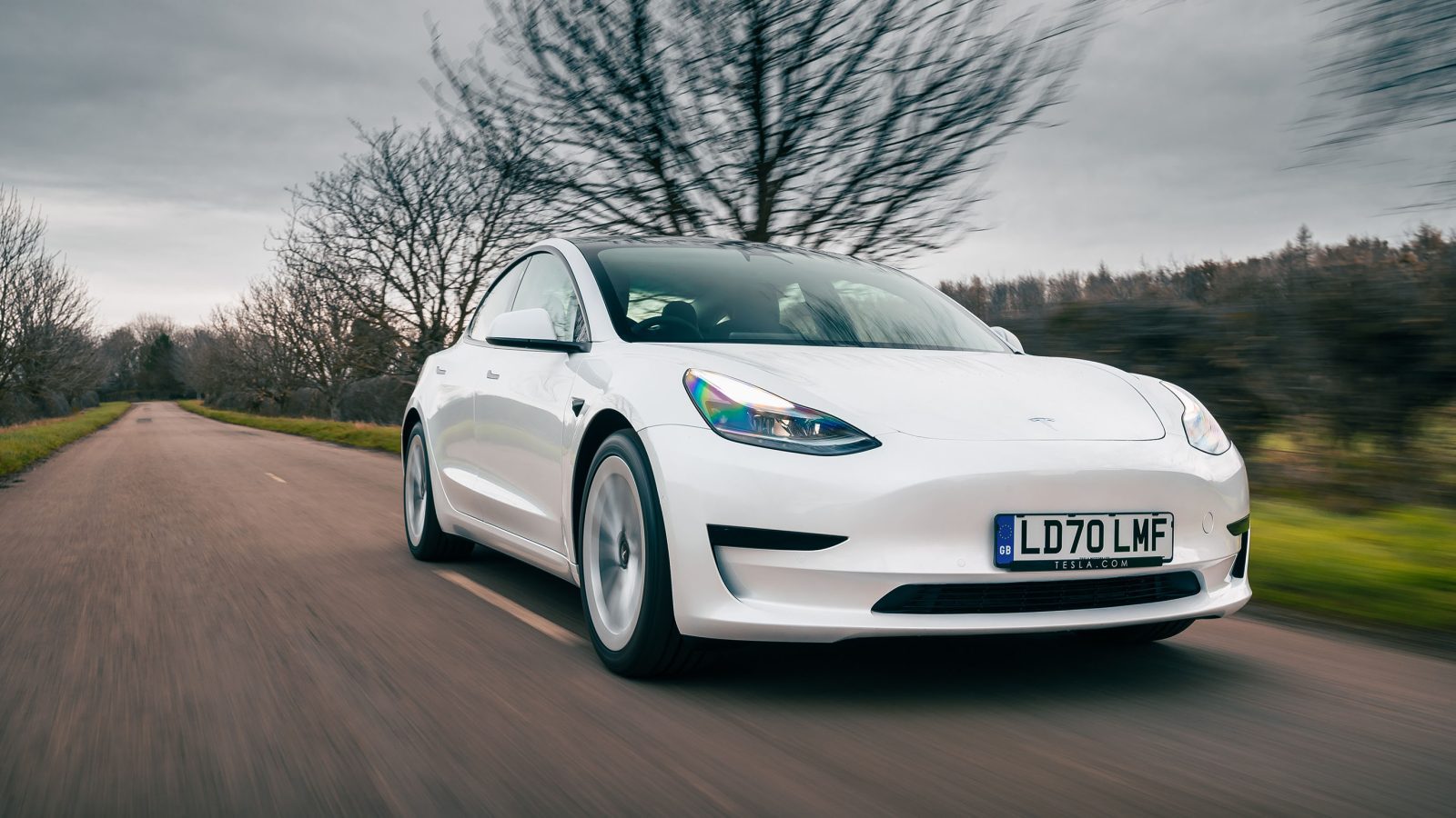 _tesla_-_model_3-001 Tesla Model 3